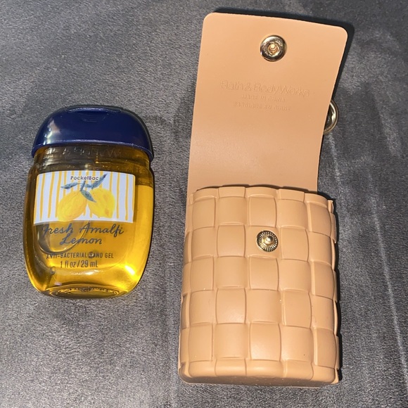 Bath and body works fall santizer holder with santizer - Picture 2 of 3